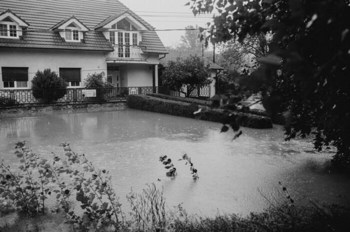 Flood Insurance Vs. Homeowners Insurance: 5 Key Differences
